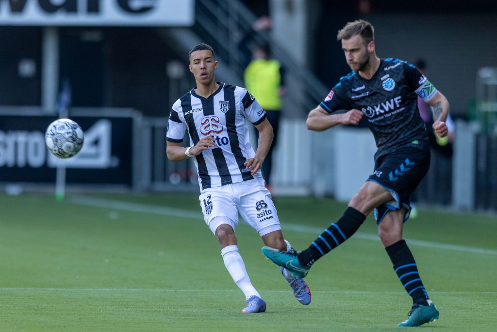 Reserves Heracles Almelo Boeken Oefenwinst Op De Graafschap Heracles