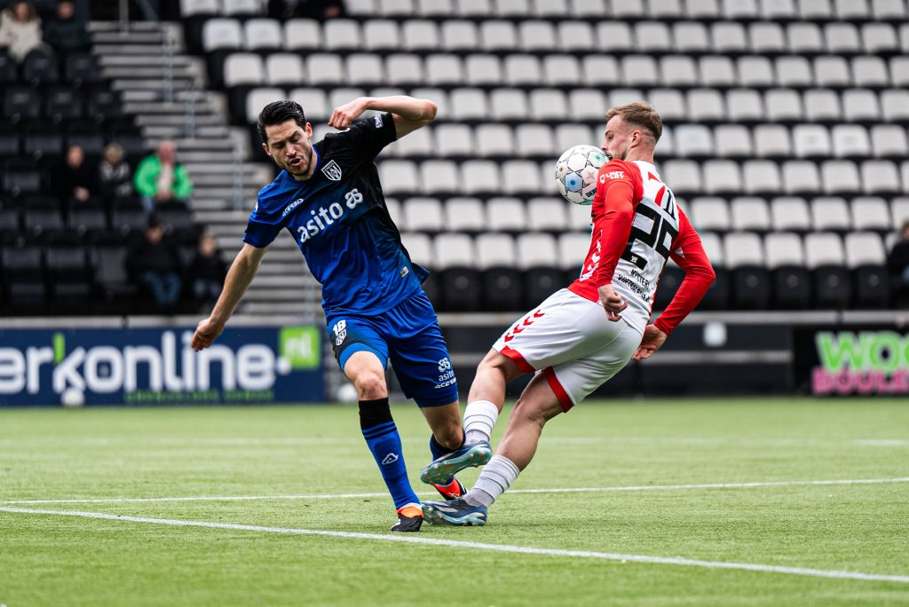 Reserves Van Heracles Almelo Kloppen Fc Emmen In Oefenduel Heracles