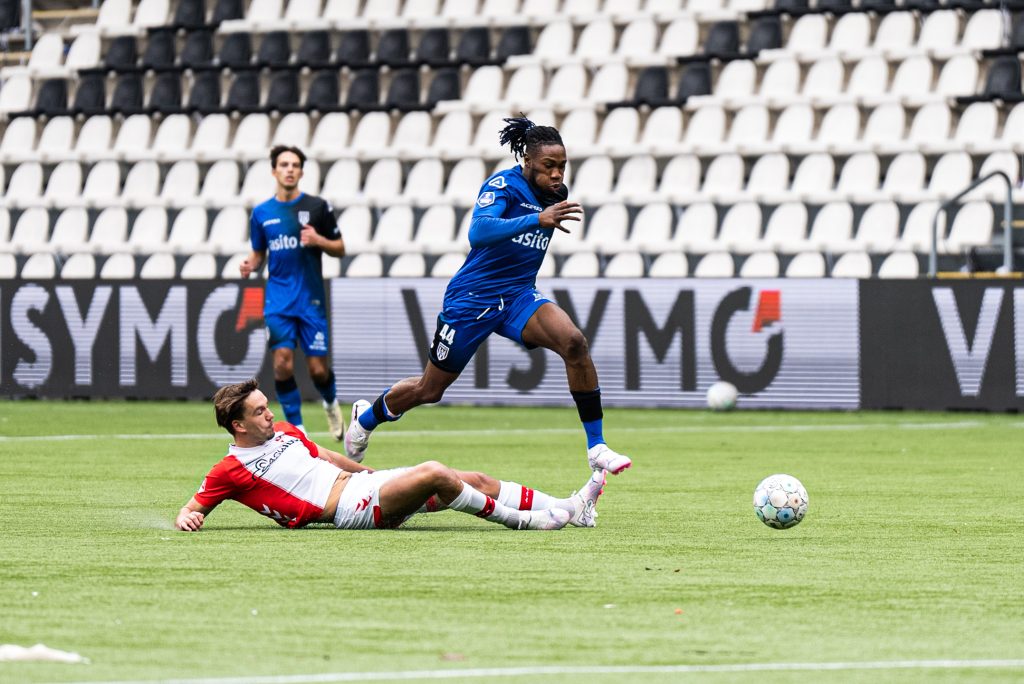 Reserves Van Heracles Almelo Kloppen Fc Emmen In Oefenduel Heracles