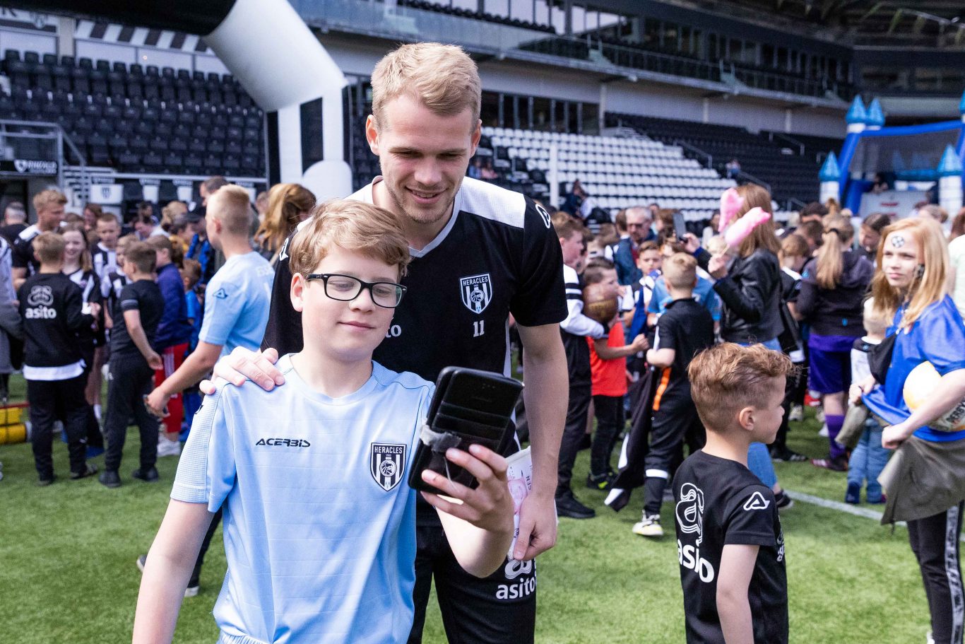 Heracles Foundation ‘waar Grenzen Niet Bestaan Heracles Almelo